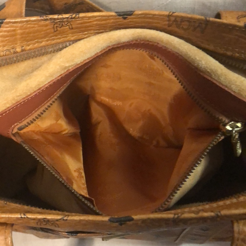 MCM - Large Classic Shopper Tote in Visetos Monogram Coated Canvas - Cognac EUC - Picture 9 of 13